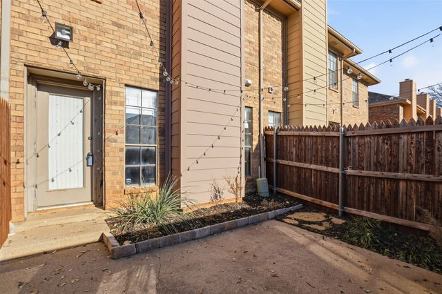 7429 Kingswood Drive, Fort Worth, TX 76133