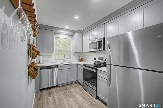 45 Highview Avenue 5, Stamford, CT 06907