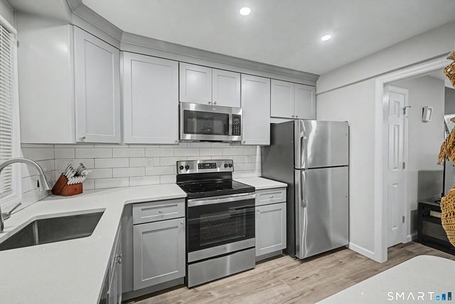 45 Highview Avenue 5, Stamford, CT 06907