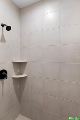 12383 Windsor Drive, Papillion, NE 68046