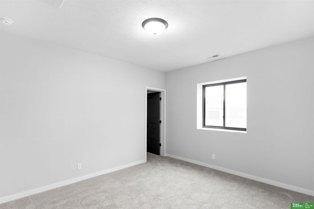 12383 Windsor Drive, Papillion, NE 68046