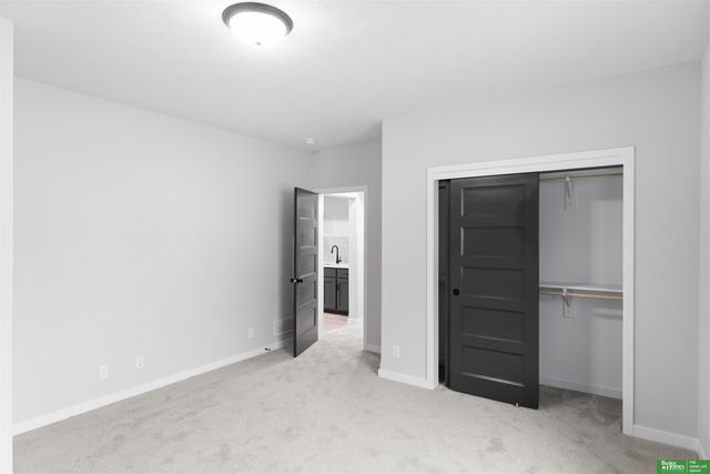 12383 Windsor Drive, Papillion, NE 68046