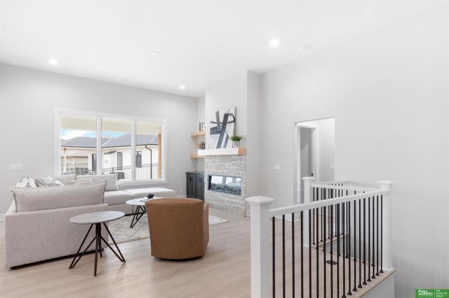 12383 Windsor Drive, Papillion, NE 68046