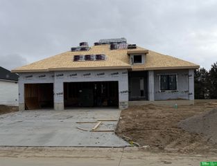 12383 Windsor Drive, Papillion, NE 68046