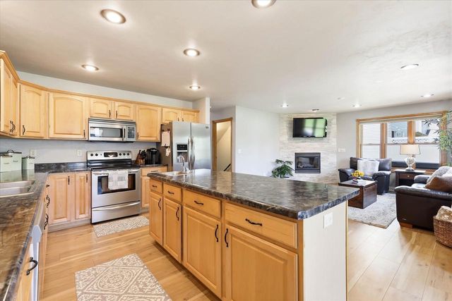 4816 N APPLE ROAD, Appleton, WI 54913