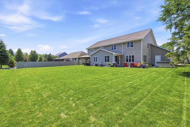 4816 N APPLE ROAD, Appleton, WI 54913