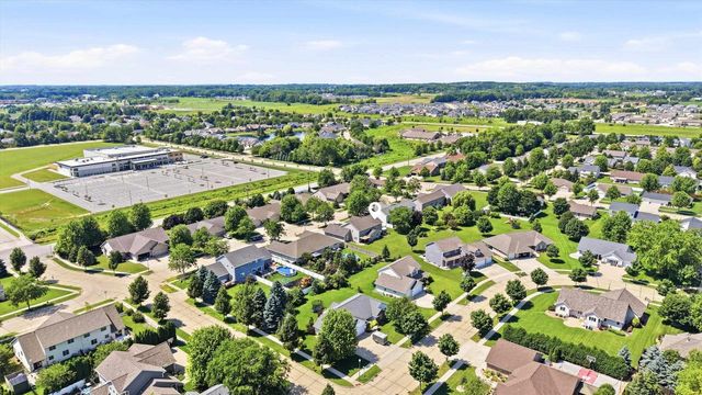 4816 N APPLE ROAD, Appleton, WI 54913