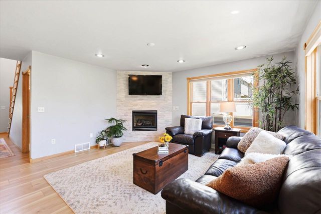 4816 N APPLE ROAD, Appleton, WI 54913