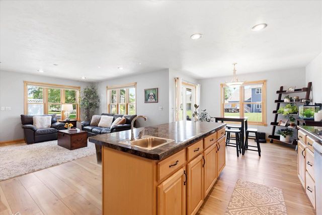 4816 N APPLE ROAD, Appleton, WI 54913