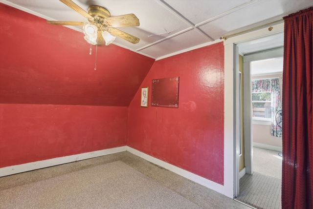 48 Grant St, Dracut, MA 01826