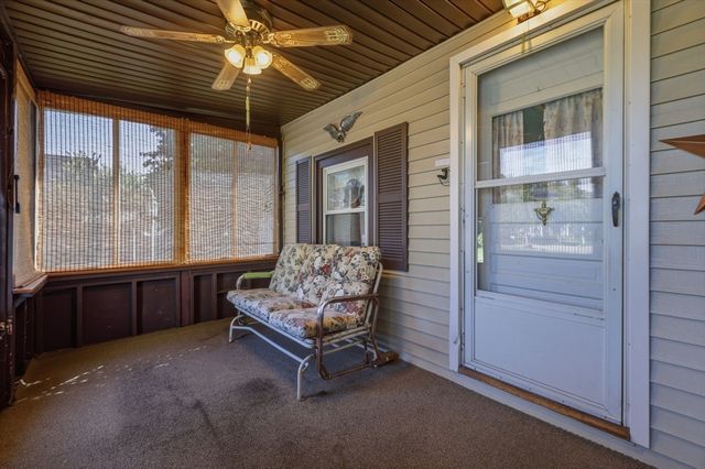 48 Grant St, Dracut, MA 01826