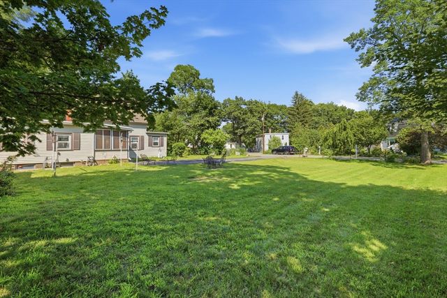 48 Grant St, Dracut, MA 01826