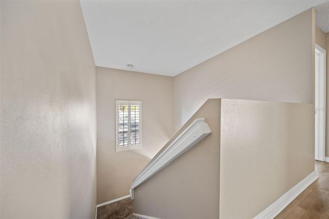 9450 LEATHERWOOD AVENUE, Tampa, FL 33647