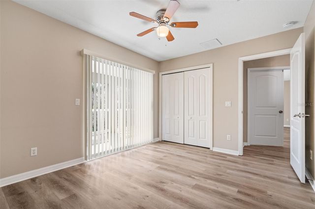 9450 LEATHERWOOD AVENUE, Tampa, FL 33647