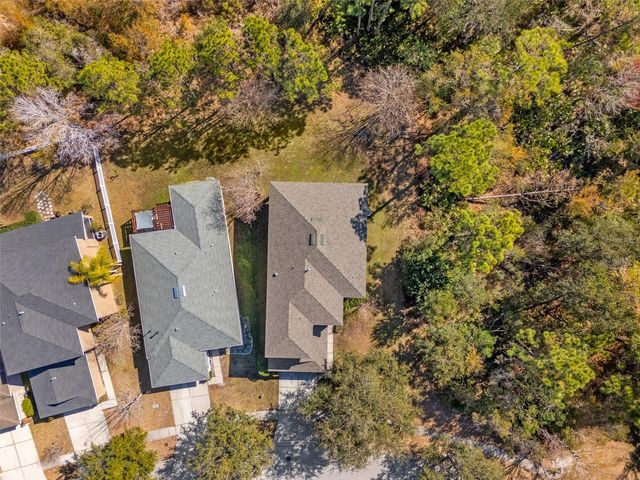 9450 LEATHERWOOD AVENUE, Tampa, FL 33647