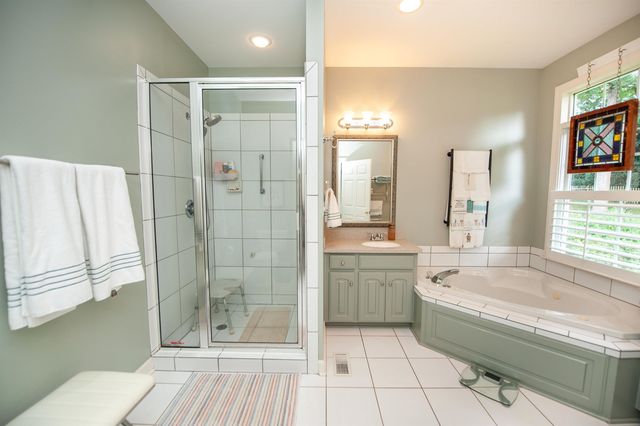 104 N Carleila Lake Way, Spartanburg, SC 29307