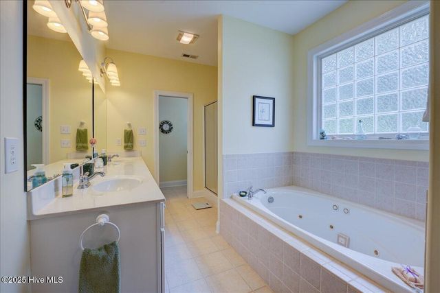1112 Harbour Pointe Drive, New Bern, NC 28560