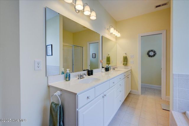 1112 Harbour Pointe Drive, New Bern, NC 28560