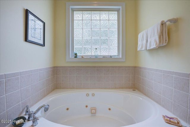 1112 Harbour Pointe Drive, New Bern, NC 28560