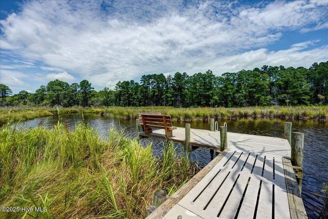 1112 Harbour Pointe Drive, New Bern, NC 28560