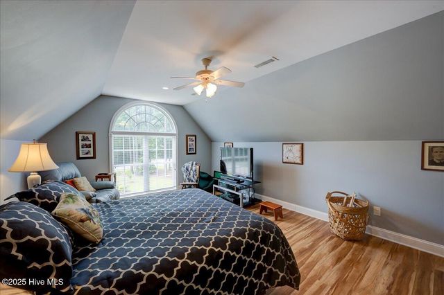 1112 Harbour Pointe Drive, New Bern, NC 28560