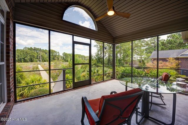 1112 Harbour Pointe Drive, New Bern, NC 28560