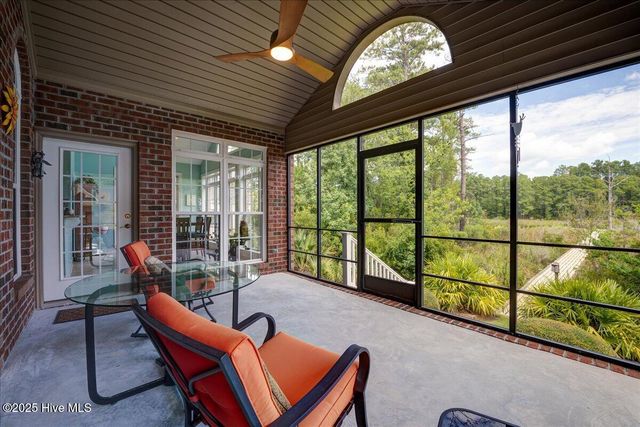 1112 Harbour Pointe Drive, New Bern, NC 28560