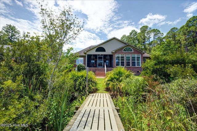 1112 Harbour Pointe Drive, New Bern, NC 28560