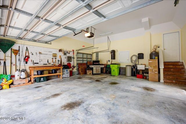 1112 Harbour Pointe Drive, New Bern, NC 28560