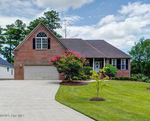 1112 Harbour Pointe Drive, New Bern, NC 28560