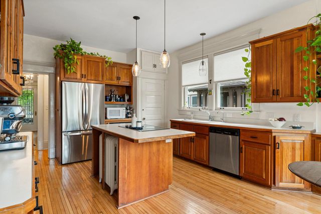 1617 Summit Avenue, Saint Paul, MN 55105