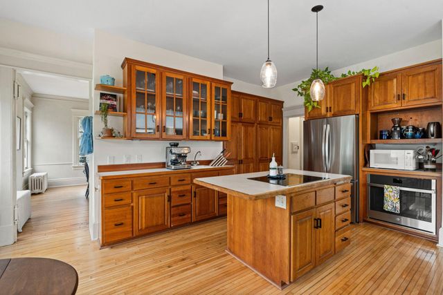 1617 Summit Avenue, Saint Paul, MN 55105