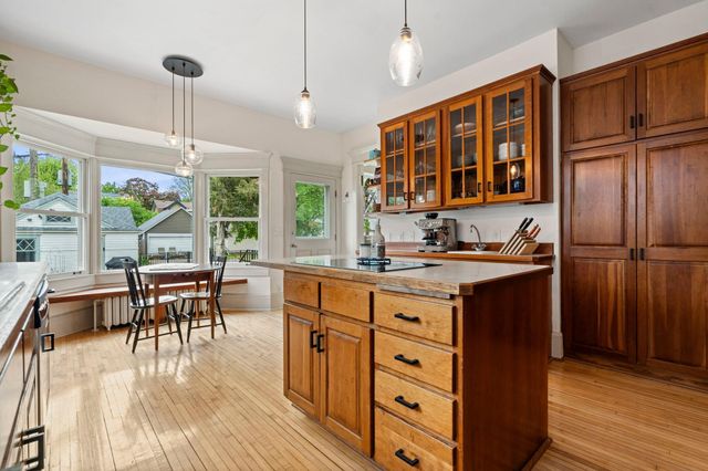 1617 Summit Avenue, Saint Paul, MN 55105