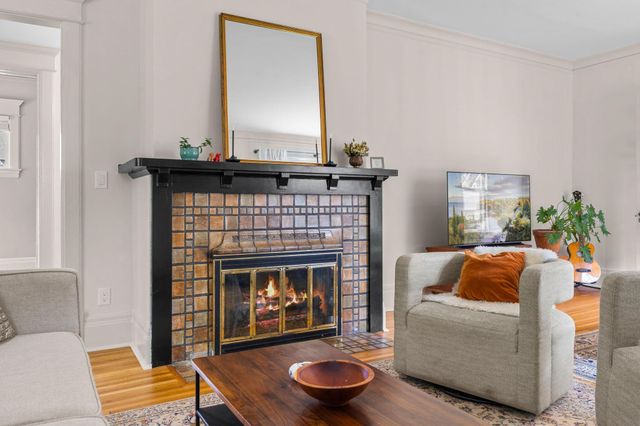 1617 Summit Avenue, Saint Paul, MN 55105