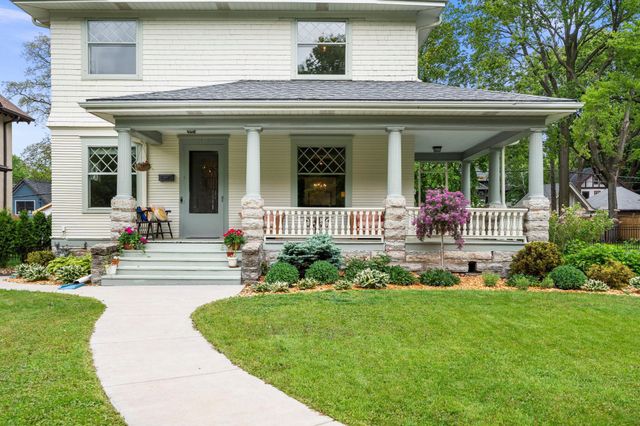 1617 Summit Avenue, Saint Paul, MN 55105