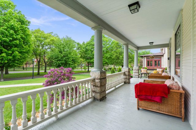 1617 Summit Avenue, Saint Paul, MN 55105
