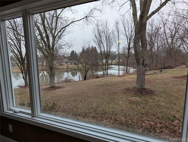 6353 Perry Road, Grand Blanc Charter Township, MI 48439