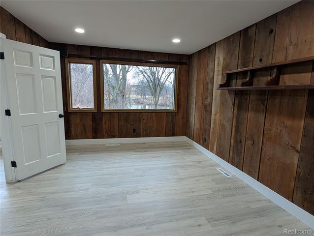 6353 Perry Road, Grand Blanc Charter Township, MI 48439