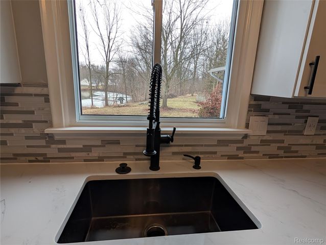 6353 Perry Road, Grand Blanc Charter Township, MI 48439