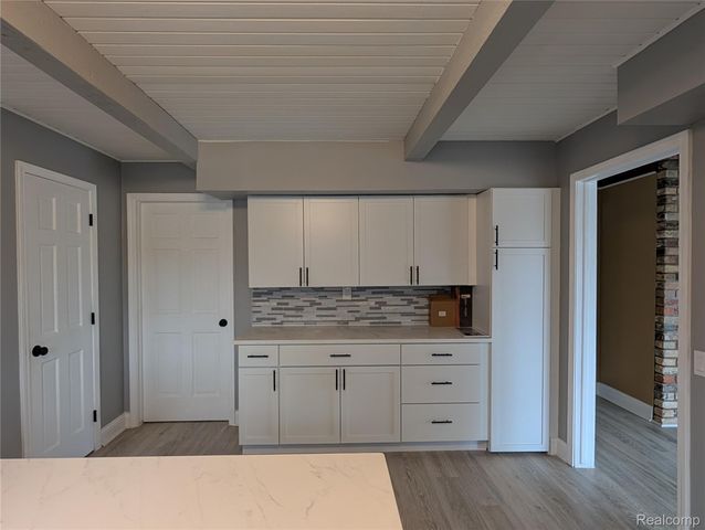 6353 Perry Road, Grand Blanc Charter Township, MI 48439