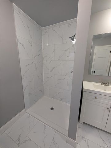 6353 Perry Road, Grand Blanc Charter Township, MI 48439