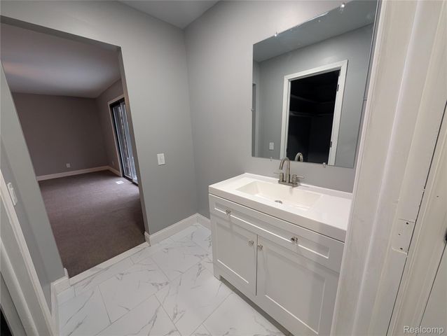 6353 Perry Road, Grand Blanc Charter Township, MI 48439