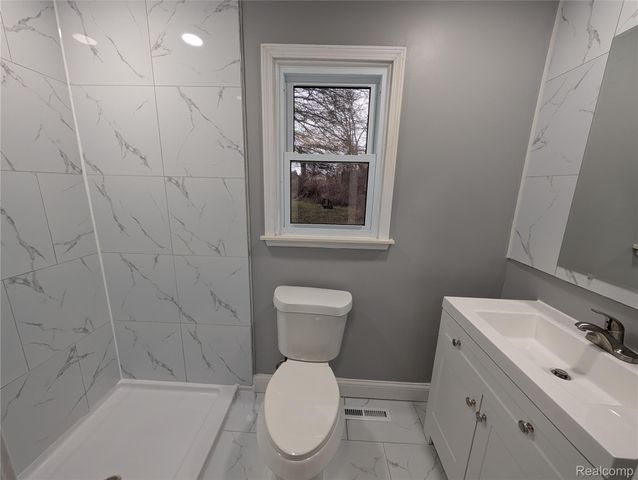 6353 Perry Road, Grand Blanc Charter Township, MI 48439