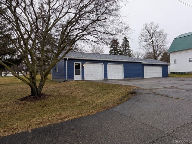 6353 Perry Road, Grand Blanc Charter Township, MI 48439