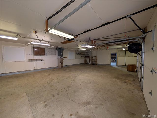 6353 Perry Road, Grand Blanc Charter Township, MI 48439