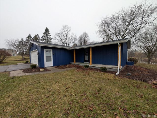6353 Perry Road, Grand Blanc Charter Township, MI 48439