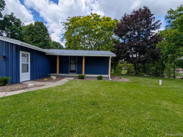 6353 Perry Road, Grand Blanc Charter Township, MI 48439