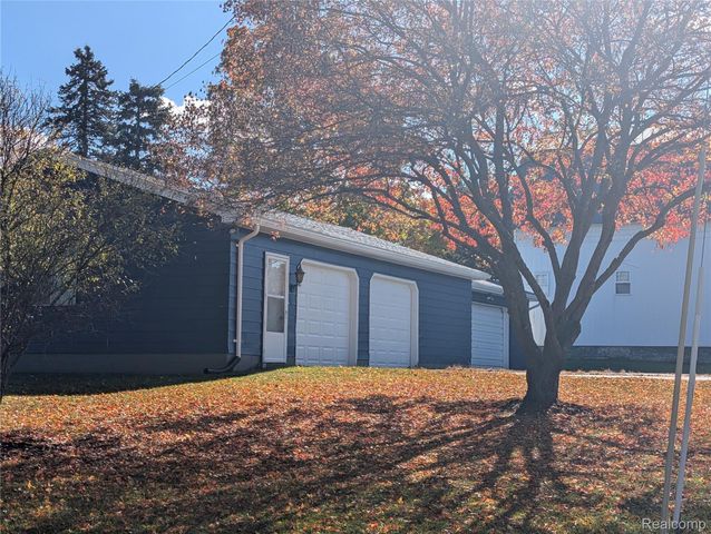 6353 Perry Road, Grand Blanc Charter Township, MI 48439