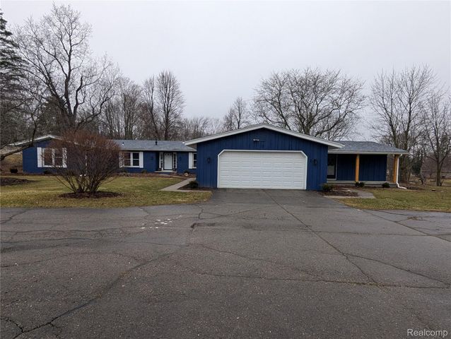 6353 Perry Road, Grand Blanc Charter Township, MI 48439