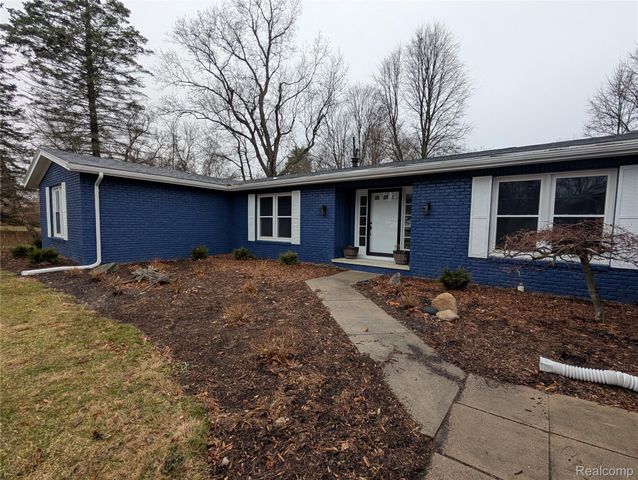 6353 Perry Road, Grand Blanc Charter Township, MI 48439